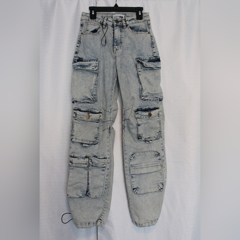 Fashion Nova Stonewash Cargo Jogger Pants – Women’s Size 1